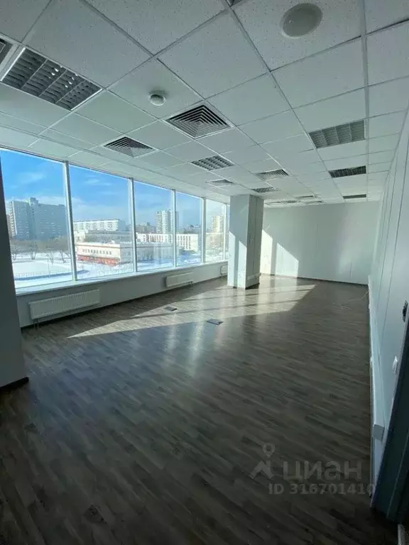 Офис в Москва Кировоградская ул., 23Ак1 (800 м) - Фото 0