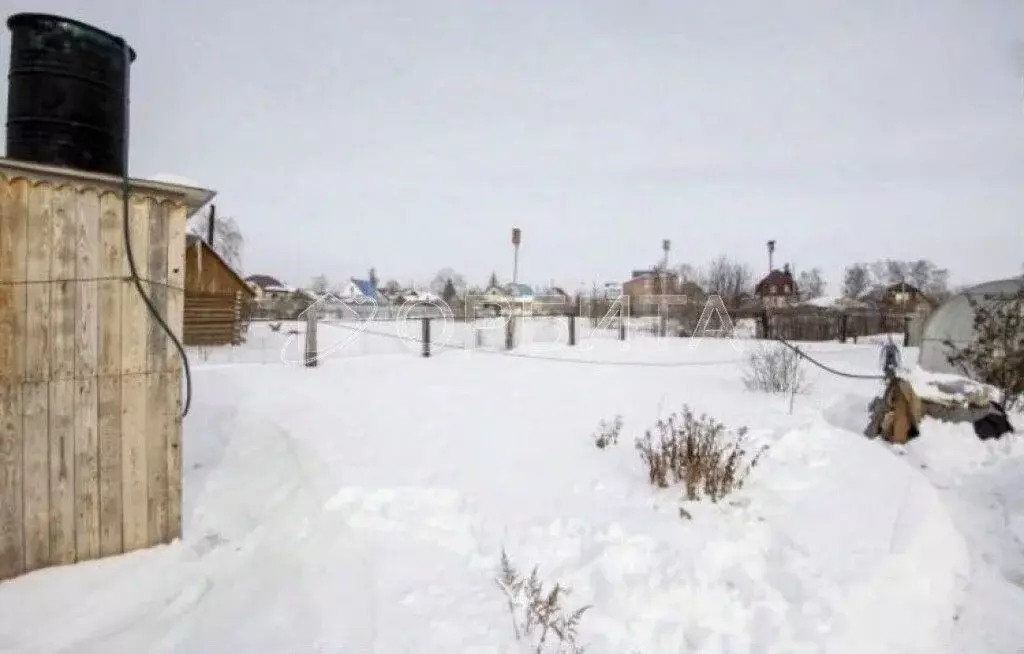 Дом в Тюменская область, Тюменский район Р-402, 14-й км (81 м) - Фото 1