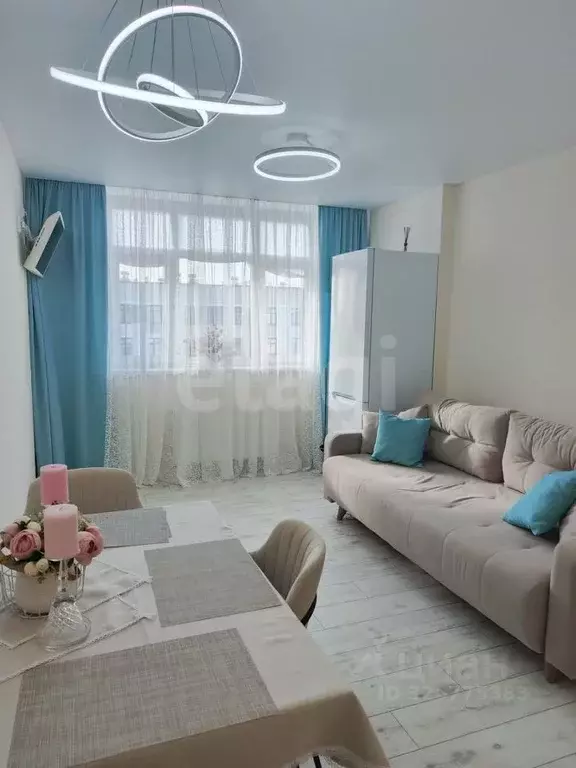 2-к кв. Тюменская область, Тюмень ул. Первооткрывателей, 10 (55.0 м) - Фото 2