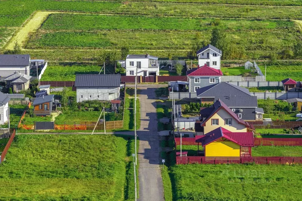 Участок в Ленинградская область, Тосненский район, Федоровское ... - Фото 1