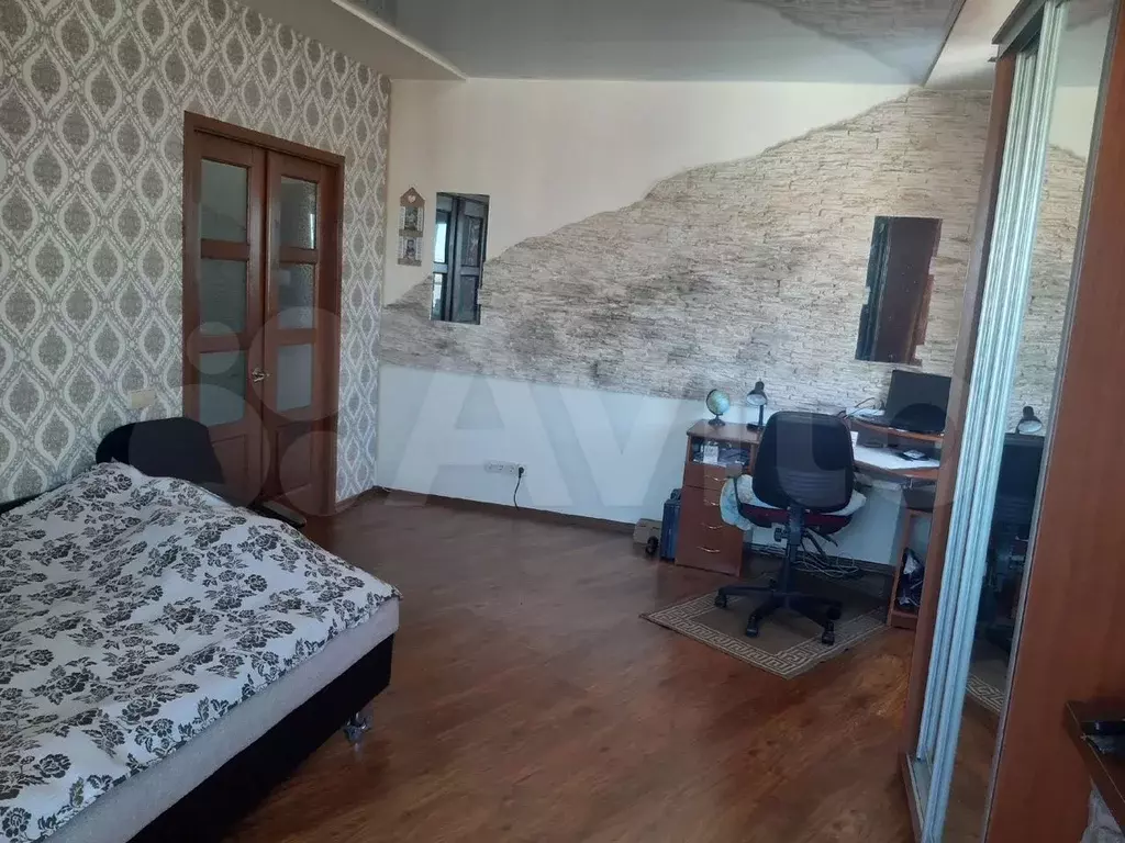 Комната 21 м в 4-к., 5/5 эт. - Фото 0