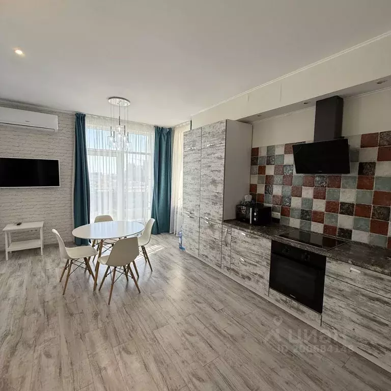 2-к кв. Астраханская область, Астрахань Донбасская ул., 3 (55.0 м) - Фото 2