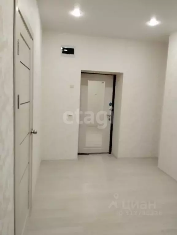 2-к кв. Калужская область, Калуга ул. Глаголева, 38 (70.1 м) - Фото 2