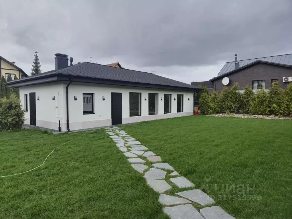 Дом в Московская область, Красногорск городской округ, с. ... - Фото 1