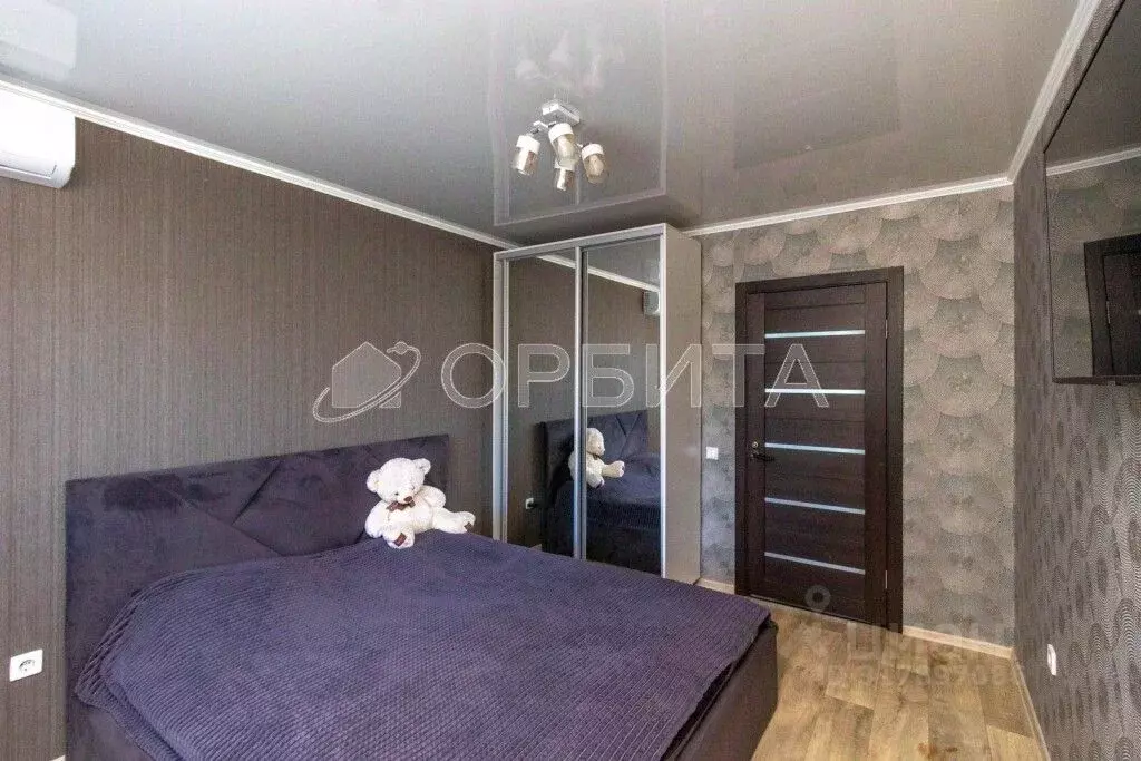 3-к кв. Тюменская область, Тюмень ул. Избышева, 6 (71.4 м) - Фото 1