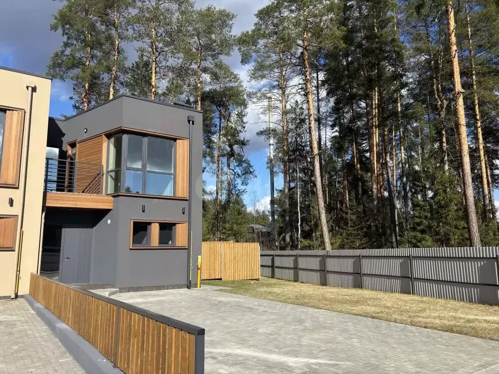 Дом в Марий Эл, Звениговский район, Кокшайское с/пос, База отдыха ... - Фото 1