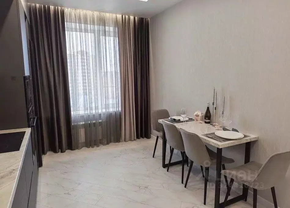 3-к кв. Хакасия, Абакан Трудовая ул., 82 (67.0 м) - Фото 1