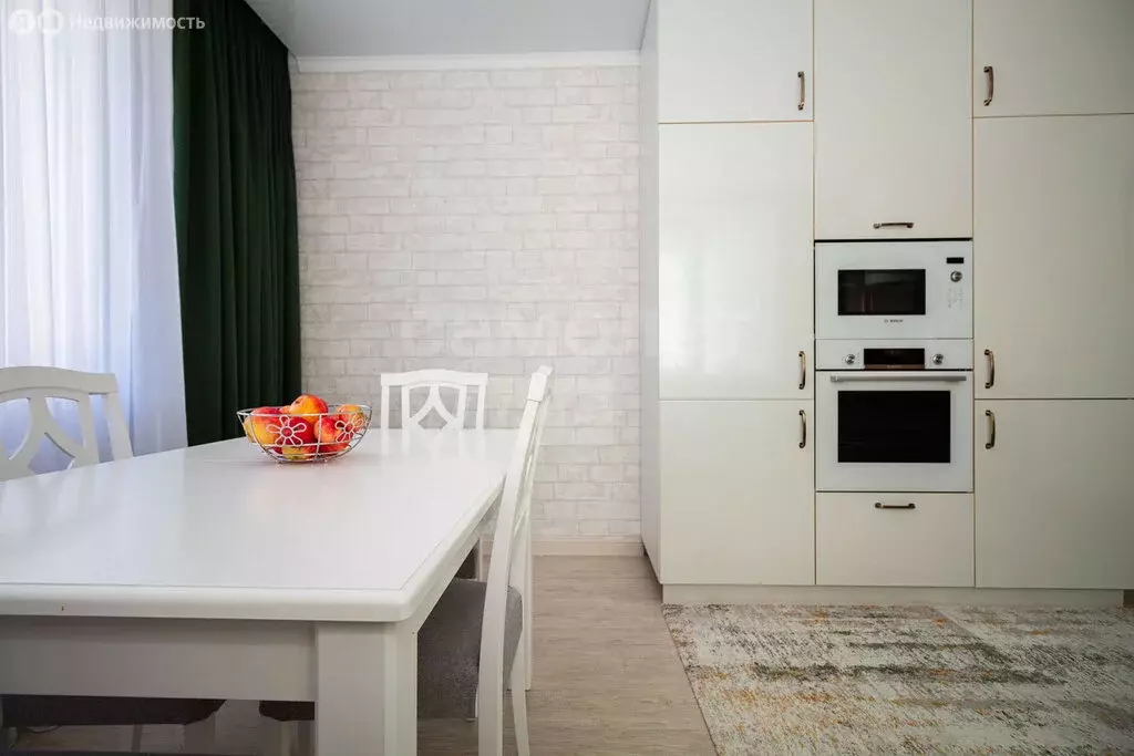 3-комнатная квартира: Оренбург, улица Берёзка, 2/5 (87 м) - Фото 0
