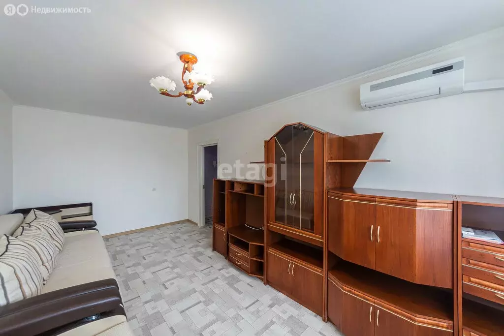 2-комнатная квартира: Тюмень, 6-й микрорайон, улица Валерии ... - Фото 1