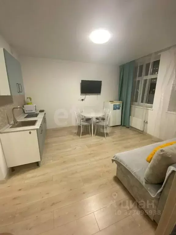 1-к кв. Тюменская область, Тюмень ул. Тимофея Чаркова, 87 (33.0 м) - Фото 1