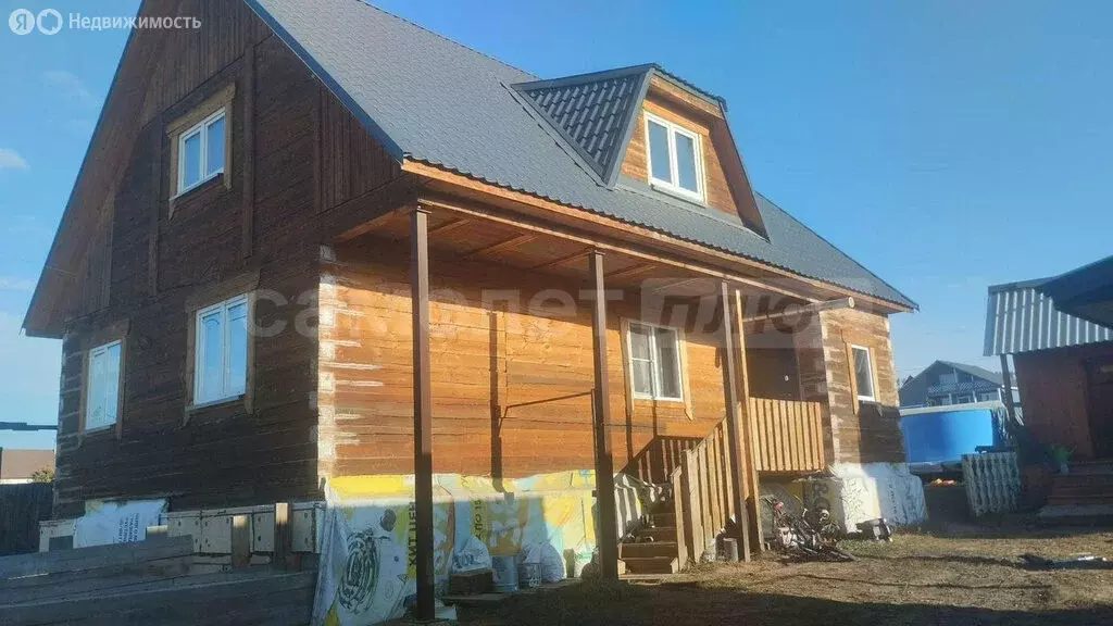 Дом в Тарбагатайский район, сельское поселение Саянтуйское, село ... - Фото 1