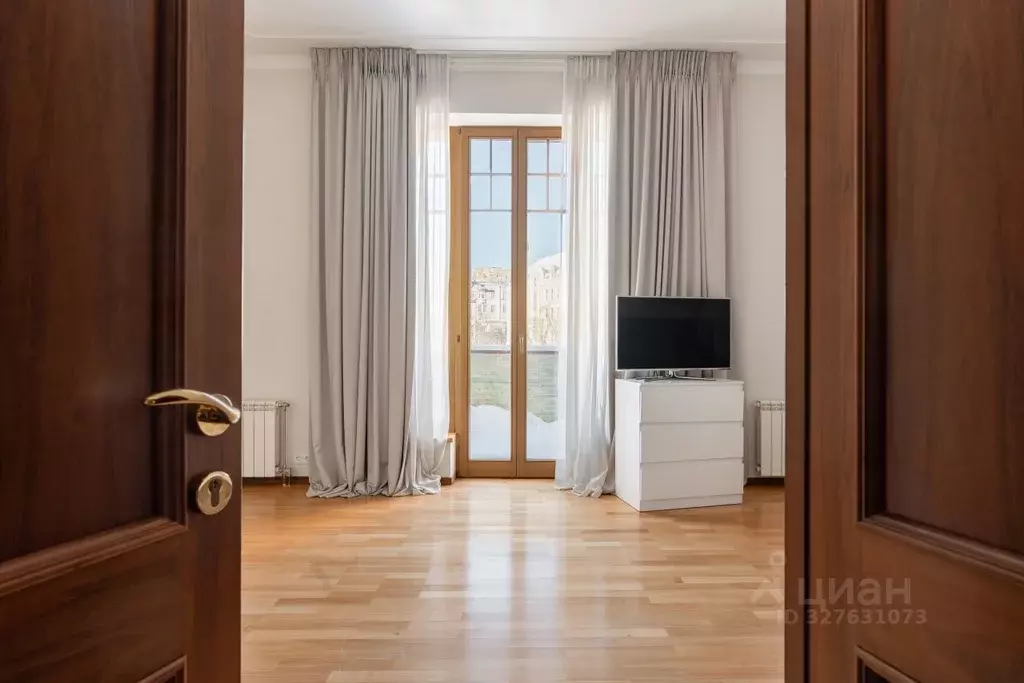 4-к кв. Москва Гагаринский пер., 7к1 (193.4 м) - Фото 2