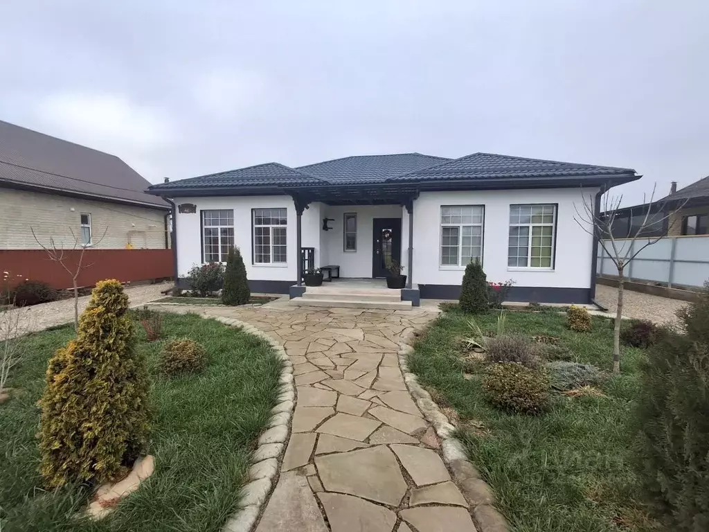 Дом в Краснодарский край, Абинск Пшеничная ул. (131 м) - Фото 1