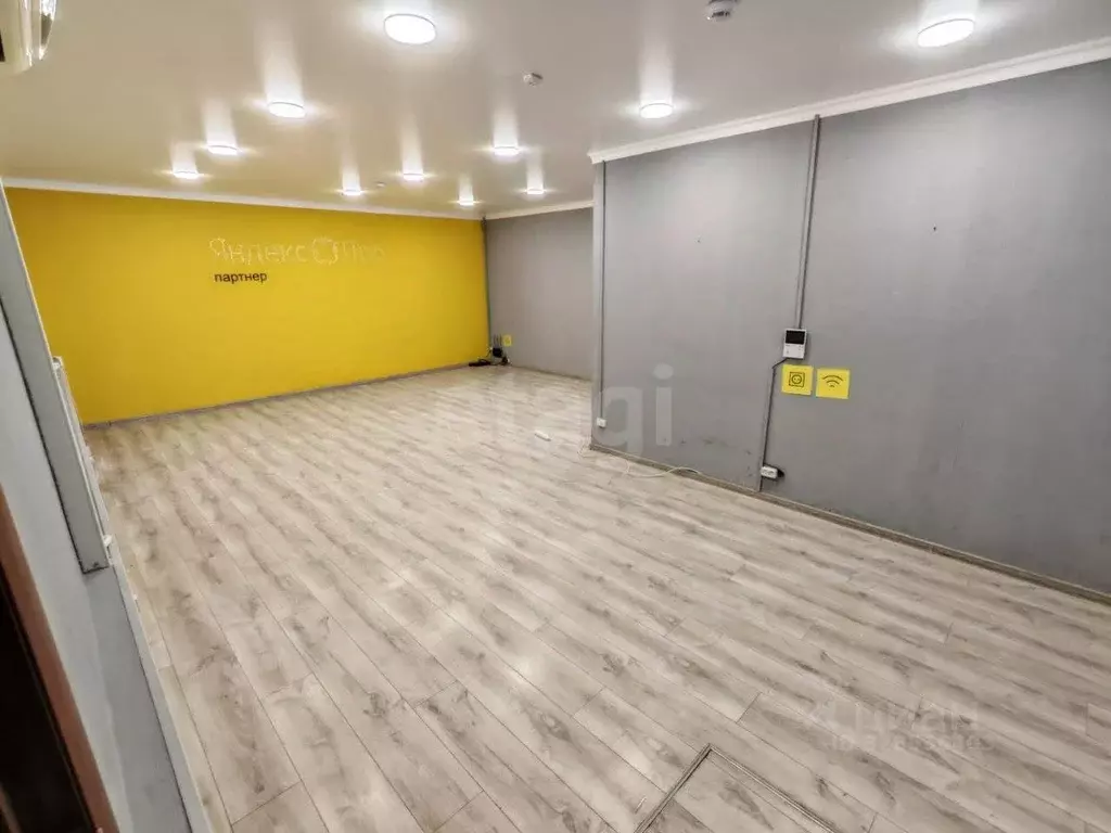 Торговая площадь в Башкортостан, Уфа ул. Пархоменко, 99 (43 м) - Фото 1