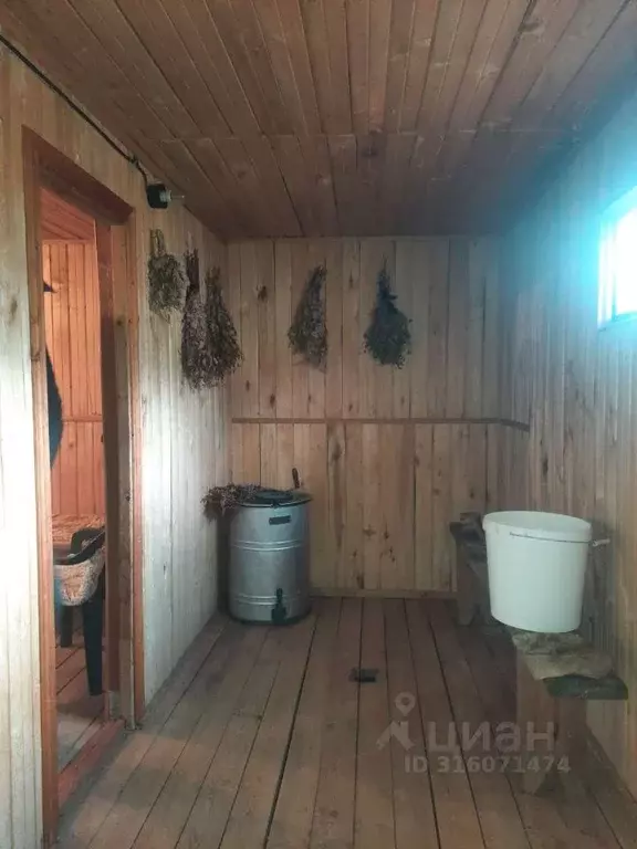 Коттедж в Белгородская область, Старооскольский городской округ, с. ... - Фото 1