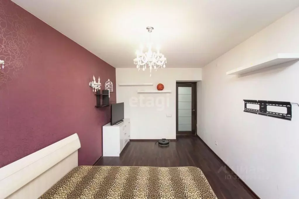 3-к кв. Тюменская область, Тюмень Холодильная ул., 15 (100.0 м) - Фото 1