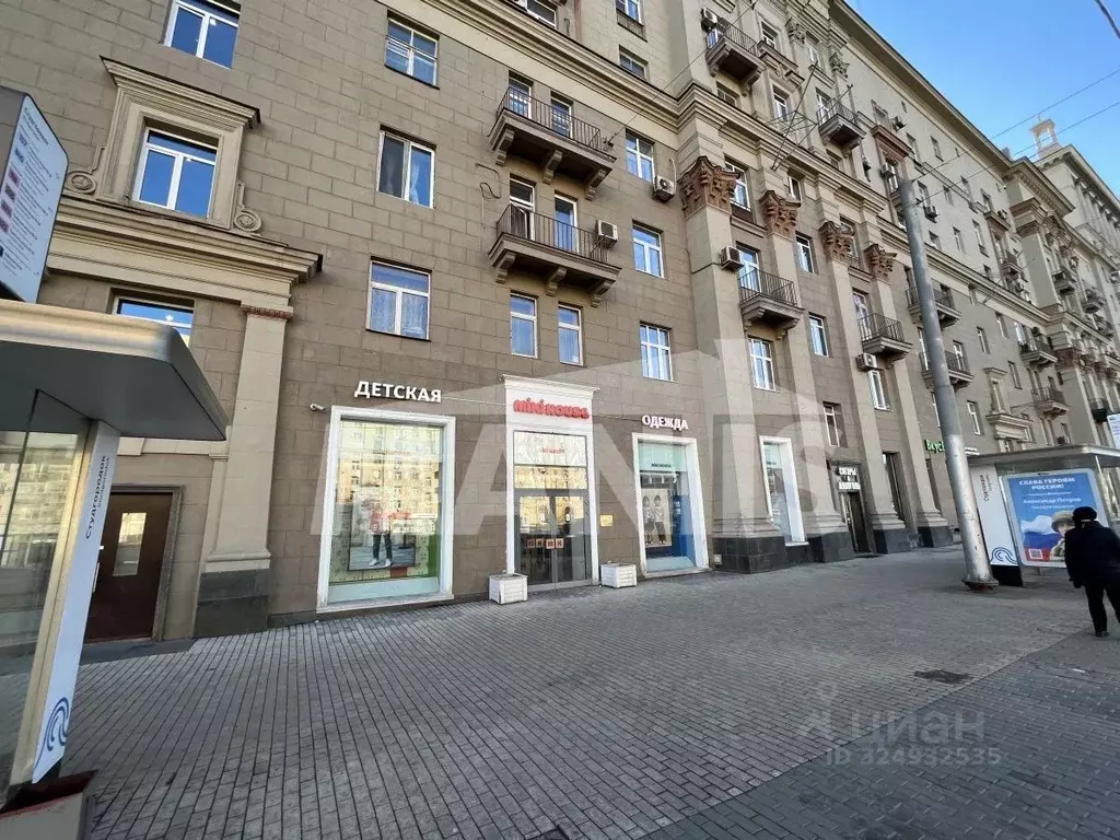 Помещение свободного назначения в Москва Кутузовский просп., 35 (366 ... - Фото 1