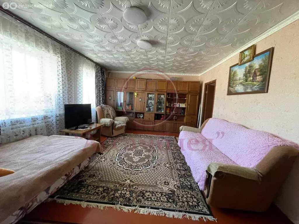 3-комнатная квартира: село Боринское, улица Салтыкова-Щедрина, 22 ... - Фото 1