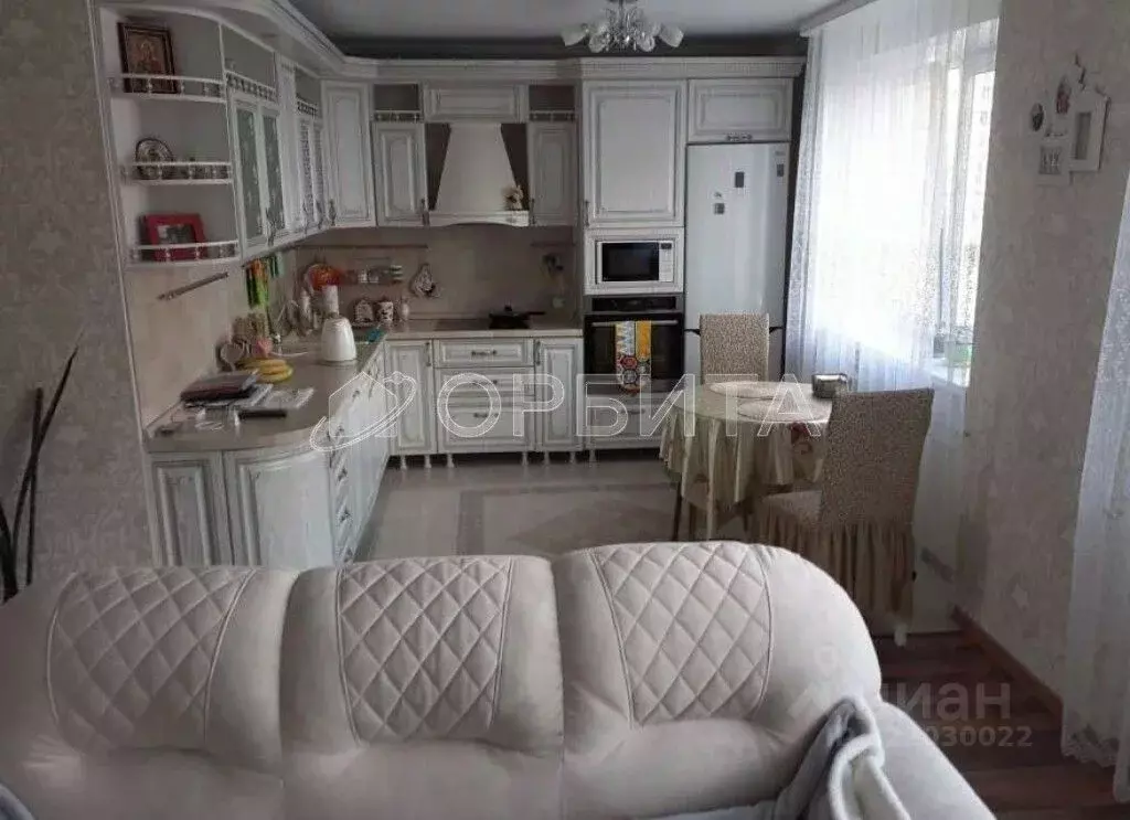 2-к кв. Тюменская область, Тюмень проезд Ямбургский, 3 (53.0 м) - Фото 1