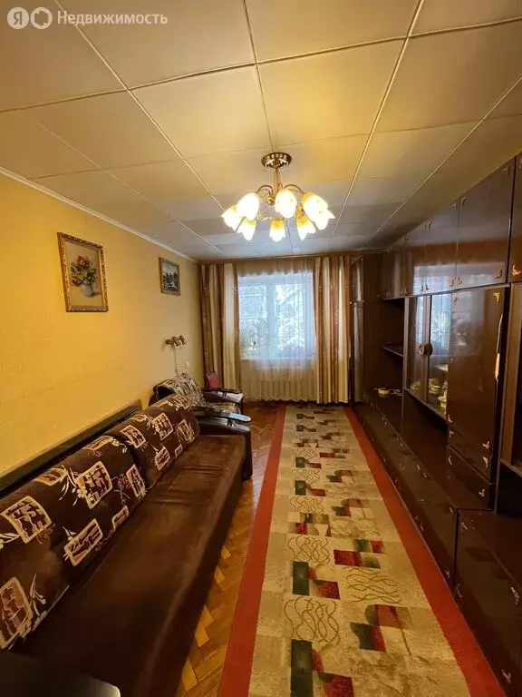 3-комнатная квартира: посёлок городского типа Нахабино, Институтская ... - Фото 1