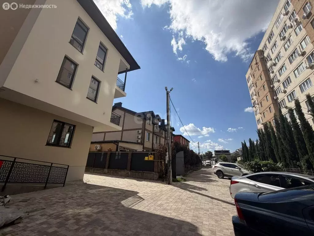 1-комнатная квартира: Симферополь, улица Батурина, 13Ж (50 м) - Фото 2