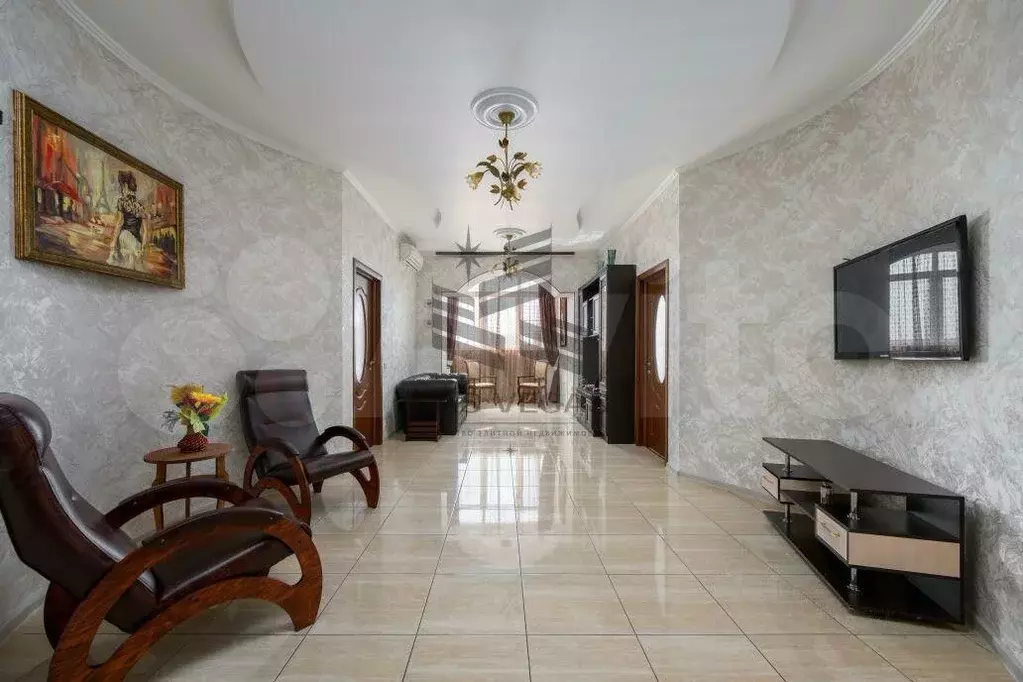 3-к. квартира, 120 м, 15/17 эт. - Фото 0