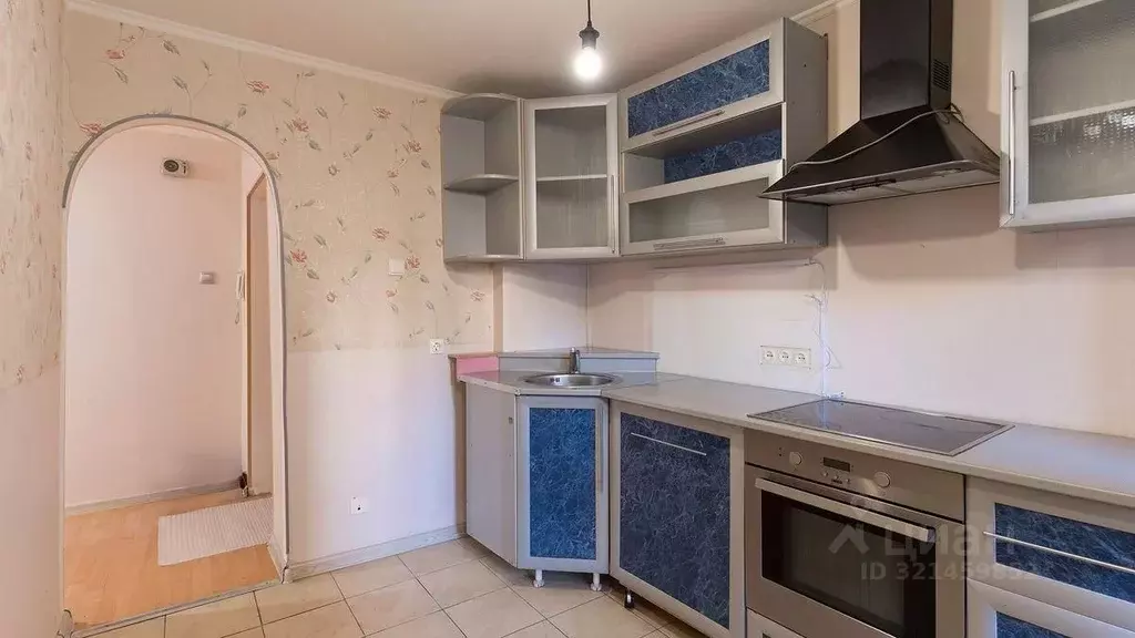 3-к кв. Тюменская область, Тюмень ул. Николая Чаплина, 119 (63.3 м) - Фото 0