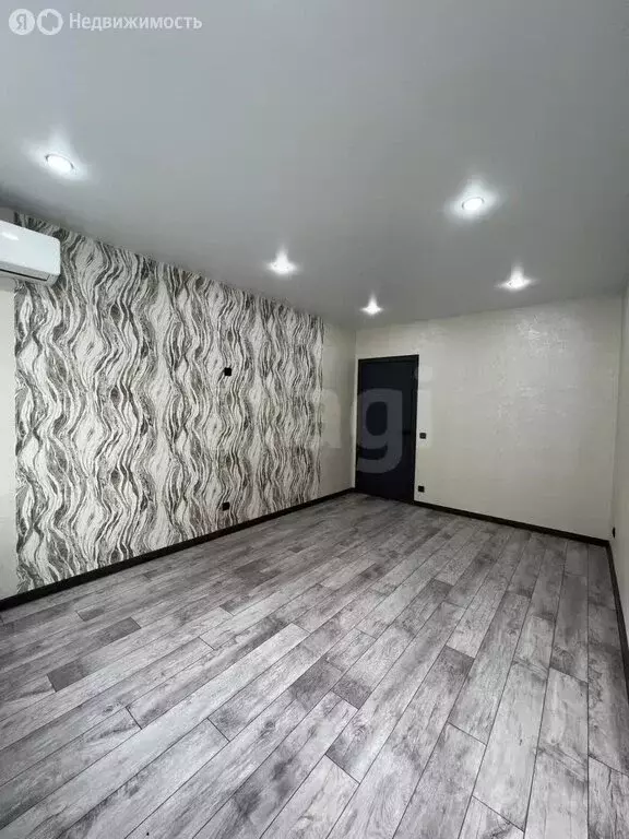 2-комнатная квартира: Оренбург, улица Юркина, 8 (65 м) - Фото 1