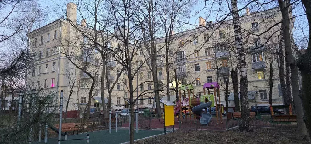 Продается комната в 3-комнатной квартире - Фото 0