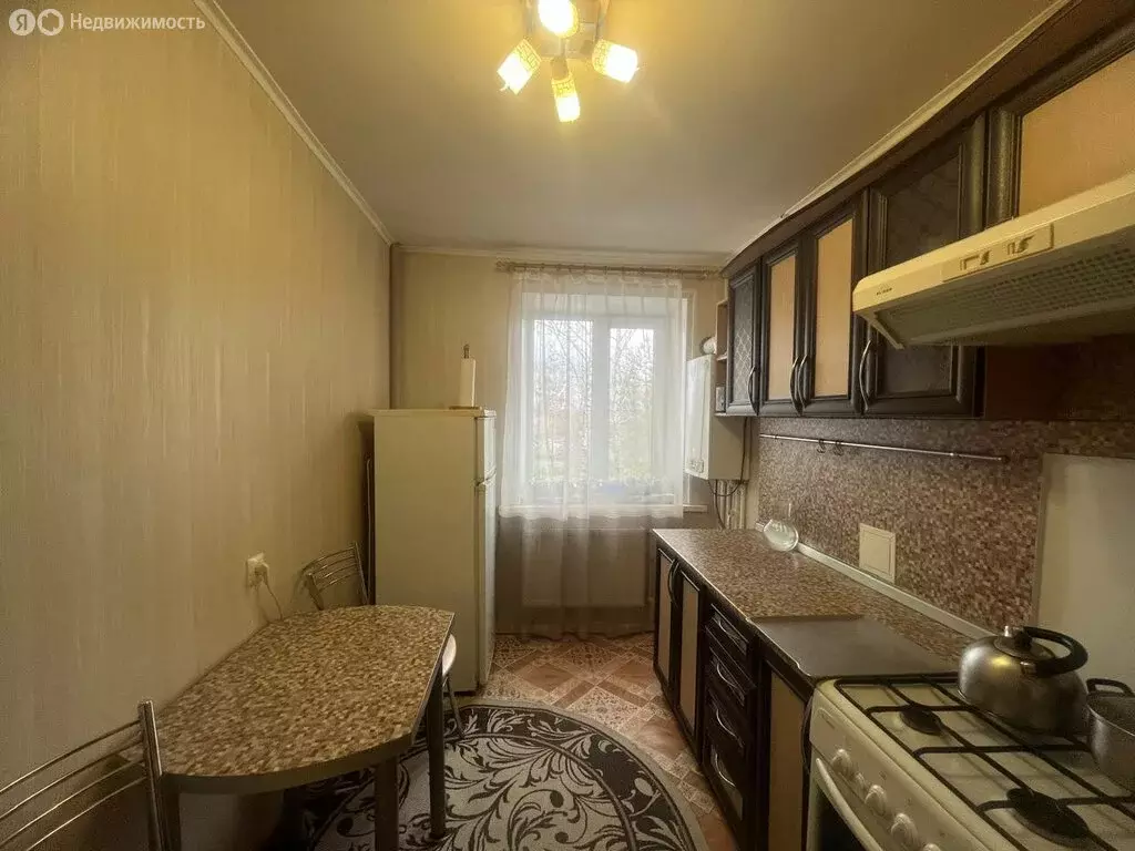 2-комнатная квартира: Почеп, улица Бориса Калькова, 22 (48 м) - Фото 0