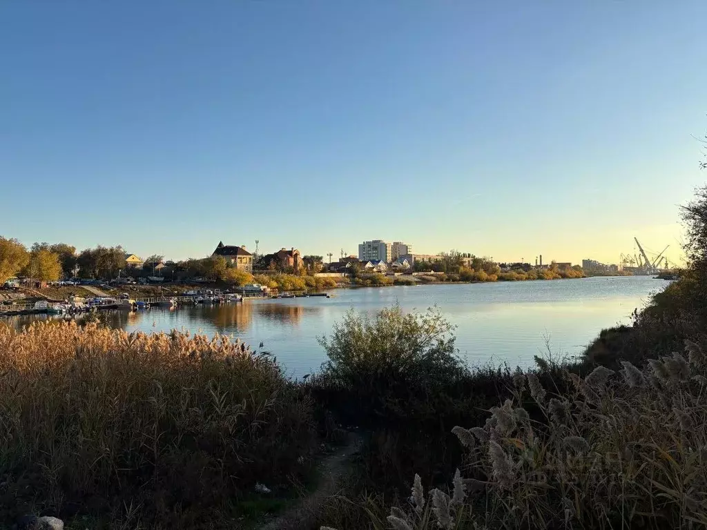 2-к кв. Астраханская область, Астрахань ул. Александрова, 7 (36.9 м) - Фото 2