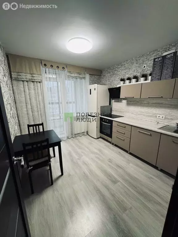 1-комнатная квартира: Ижевск, Нижняя улица, 12А (37 м) - Фото 1