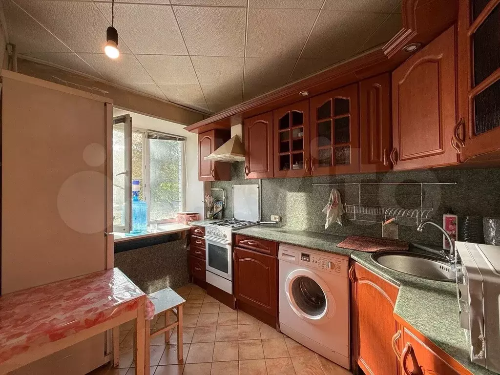 2-к. квартира, 41 м, 1/9 эт. - Фото 0