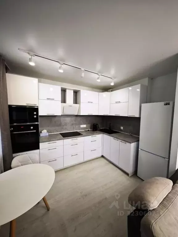 1-к кв. Приморский край, Владивосток ул. Нейбута, 13 (36.0 м) - Фото 1