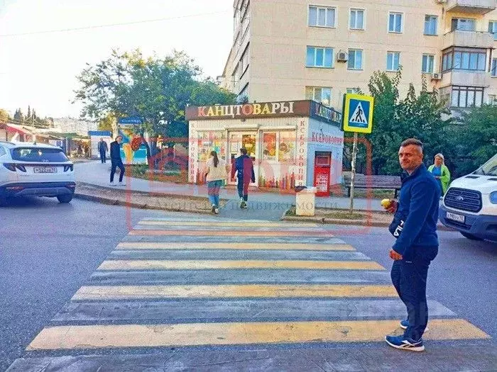 Торговая площадь в Севастополь ул. Адмирала Юмашева, 24 (60 м) - Фото 0