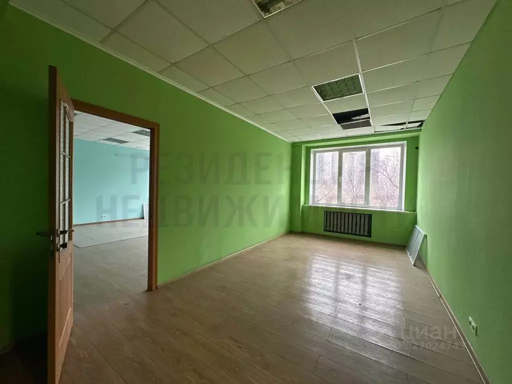 Помещение свободного назначения в Самарская область, Самара просп. ... - Фото 2