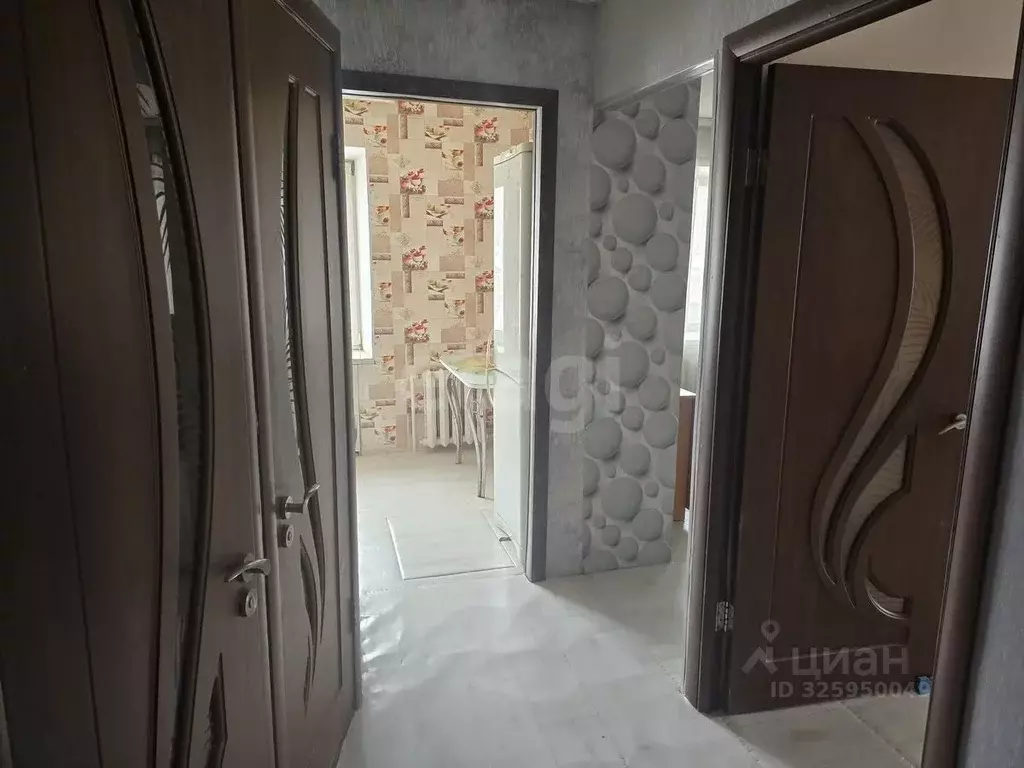 2-к кв. Татарстан, Альметьевск просп. Габдуллы Тукая, 54А (41.7 м) - Фото 2