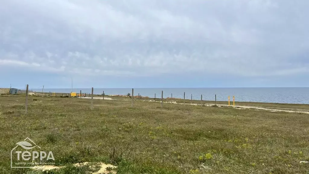 Участок в Крым, Черноморский район, с. Межводное ул. Морская, 83 (9.0 ... - Фото 1