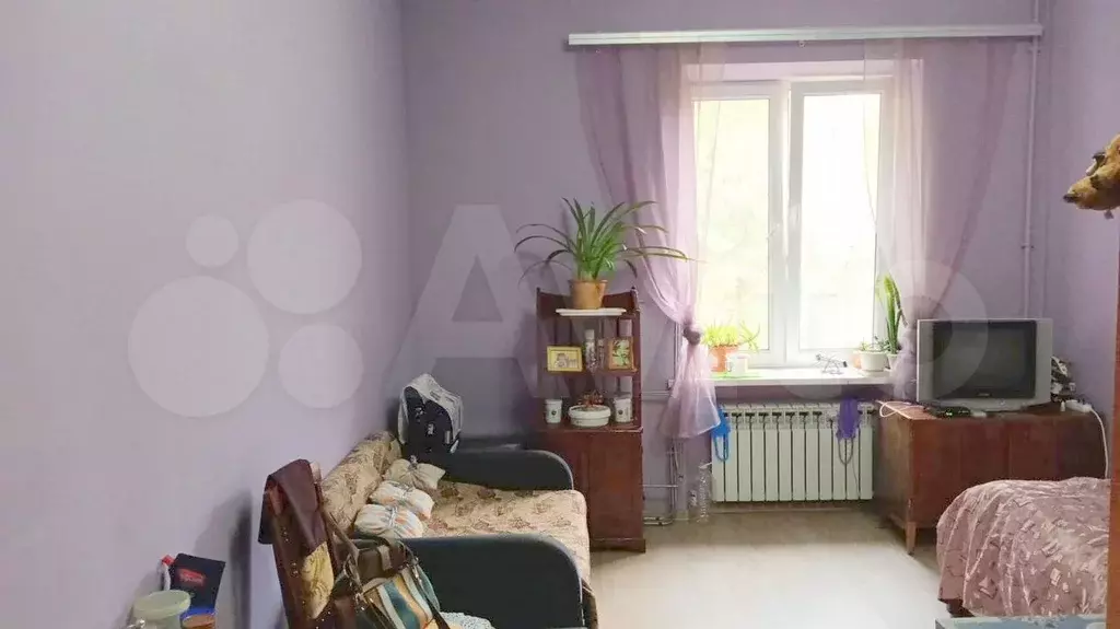 Комната 30 м в 5-к., 3/3 эт. - Фото 0