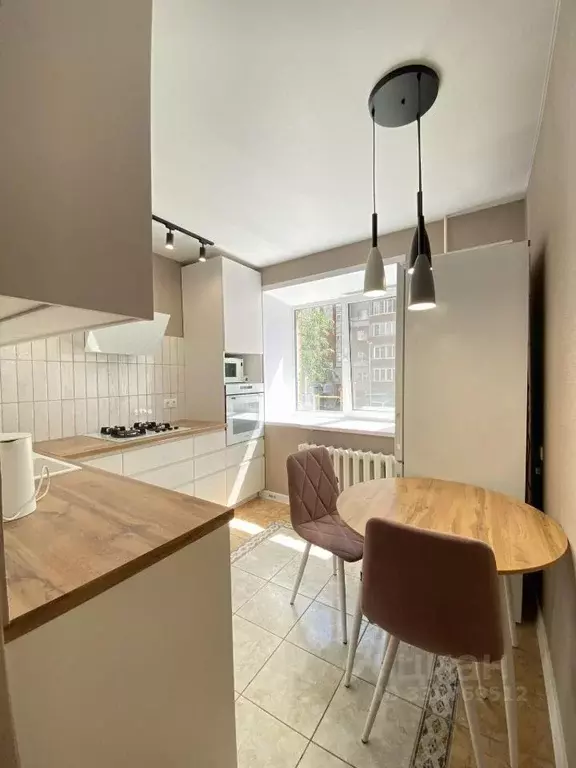 2-к кв. Татарстан, Казань ул. Толбухина, 5 (50.0 м) - Фото 2
