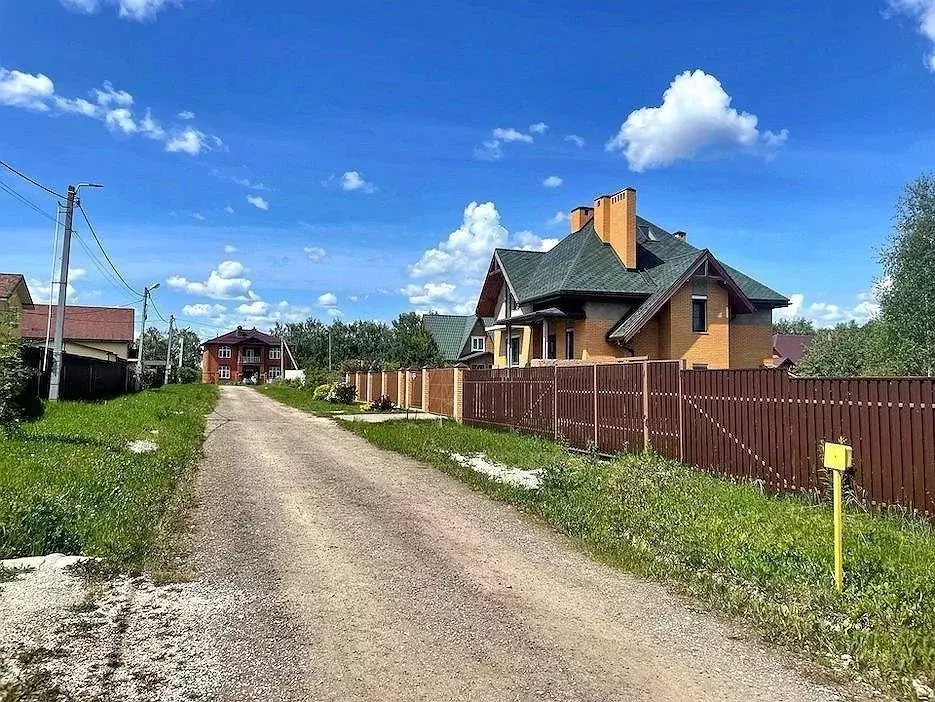 Участок в Московская область, Истра муниципальный округ, д. Петрово  ... - Фото 0