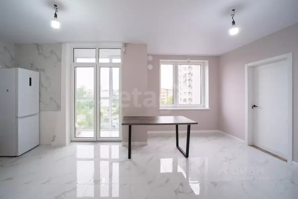 2-к кв. Калининградская область, Калининград Батальная ул., 65А (60.2 ... - Фото 1