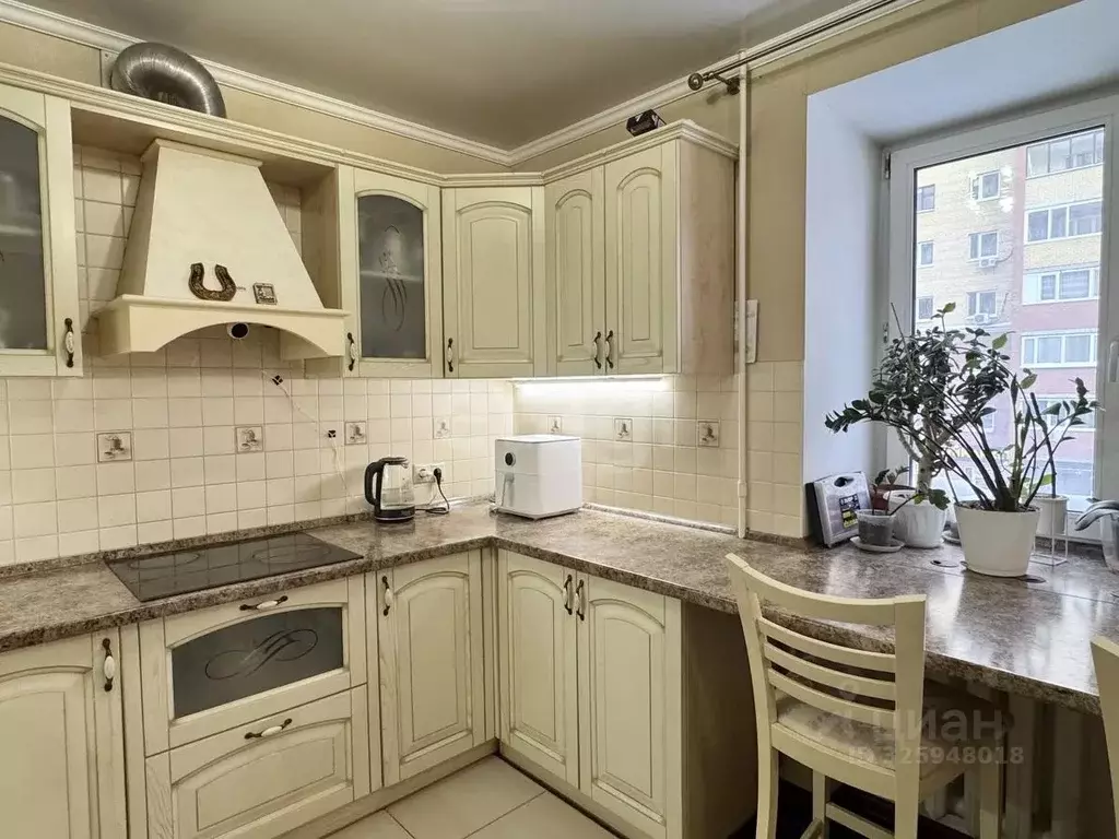 2-к кв. Тюменская область, Тюмень ул. Евгения Богдановича, 10 (76.9 м) - Фото 2