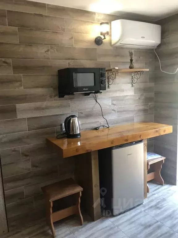 Комната Крым, Сакский район, с. Штормовое ул. Черноморская, 8 - Фото 2