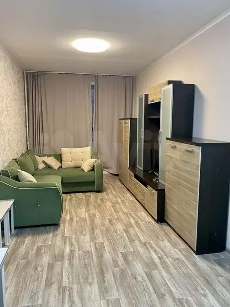 1-к. квартира, 40м, 2/5эт. - Фото 0