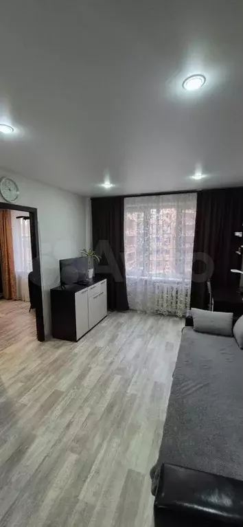3-к. квартира, 50 м, 6/9 эт. - Фото 1