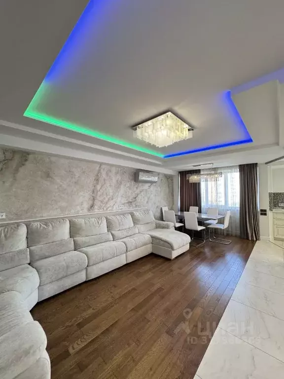 3-к кв. Крым, Симферополь ул. Караманова, 3 (126.0 м) - Фото 0