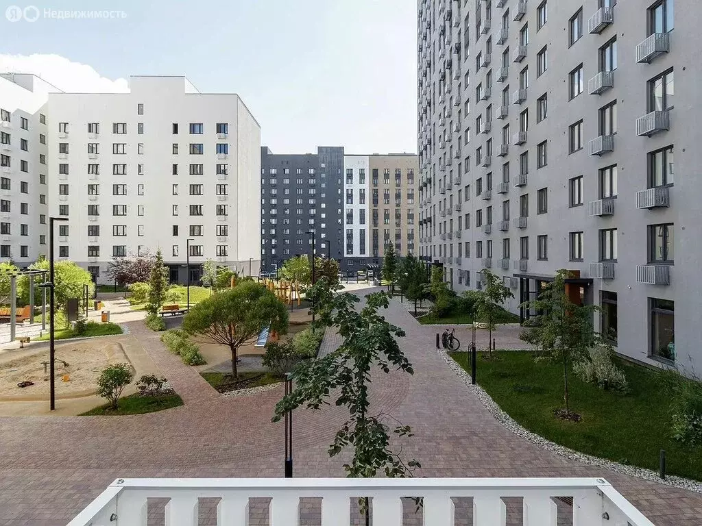 1-комнатная квартира: Тюмень, улица Республики, 204к6 (42.2 м) - Фото 2