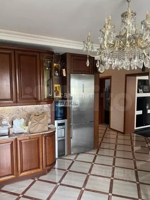 3-к кв. Калужская область, Калуга ул. Поле Свободы, 129 (169.0 м) - Фото 2