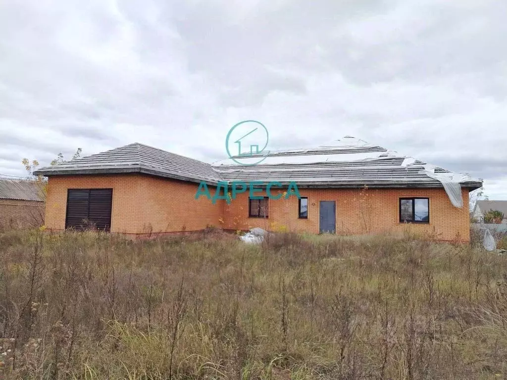 Дом в Белгородская область, Новый Оскол Новоселовская ул. (291 м) - Фото 1